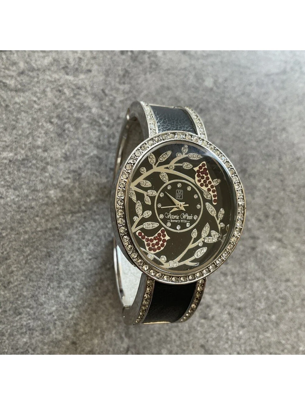 Beautiful Victoria Wieck Women’s Bracelet Watch Crystal Accent Bezel/Dial B-K